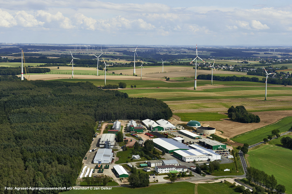 Innovationen aus Sachsen: Bürgerenergiegenossenschaft macht aus Windkraft und Biogas grünen Wasserstoff 