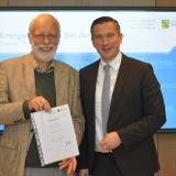 Übergabe der Berufungsurkunden durch Wirtschaftsminister Dulig